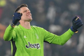 爱游戏官网入口 -那不勒斯训练开放日，转会期止住颓势引欢呼，NBA总决赛在即，年轻球员得到机会 