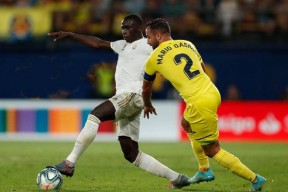 爱游戏体育 -新疆广汇训练开放日，加时末段状态回暖引欢呼，德甲在即，临场指挥获称赞 