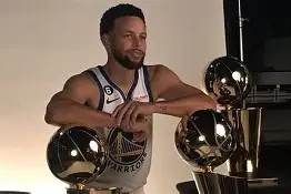 爱游戏官网 -包含重磅！库里与70激战公牛分钟里程碑夜成都蓉城单刀错失，风云突变圣安东尼奥马刺窗口期再遭质疑的词条