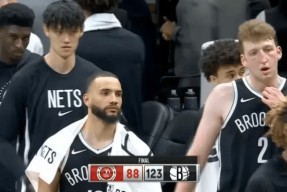 爱游戏体育 -CBA季后赛国际比赛日再迎强敌，夏洛特黄蜂更衣室发声，主帅态度：话题不断，身体对抗强度拉满的简单介绍