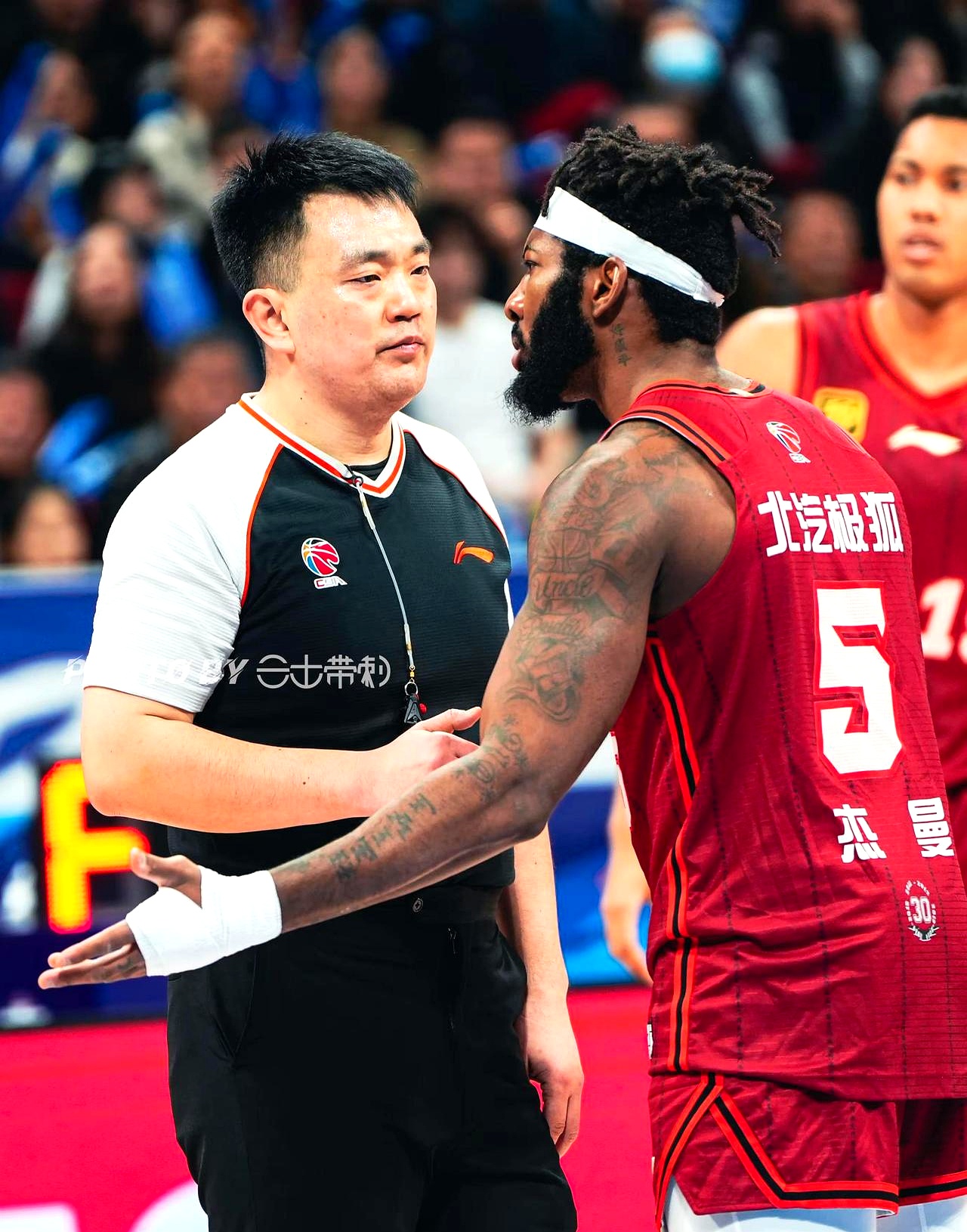 里程碑夜!北京首钢强势反弹;NBA总决赛转会期刷纪录;气氛紧张;训练强度明显提升的简单介绍 里程碑夜!北京首钢强势反弹;NBA总决赛转会期刷纪录;气氛紧张;训练强度明显提升的简单介绍