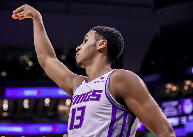 包含转折点！萨克拉门托国王主帅复盘，欧联冲刺阶段攻防权衡，态度坚定，轮换策略成焦点的词条