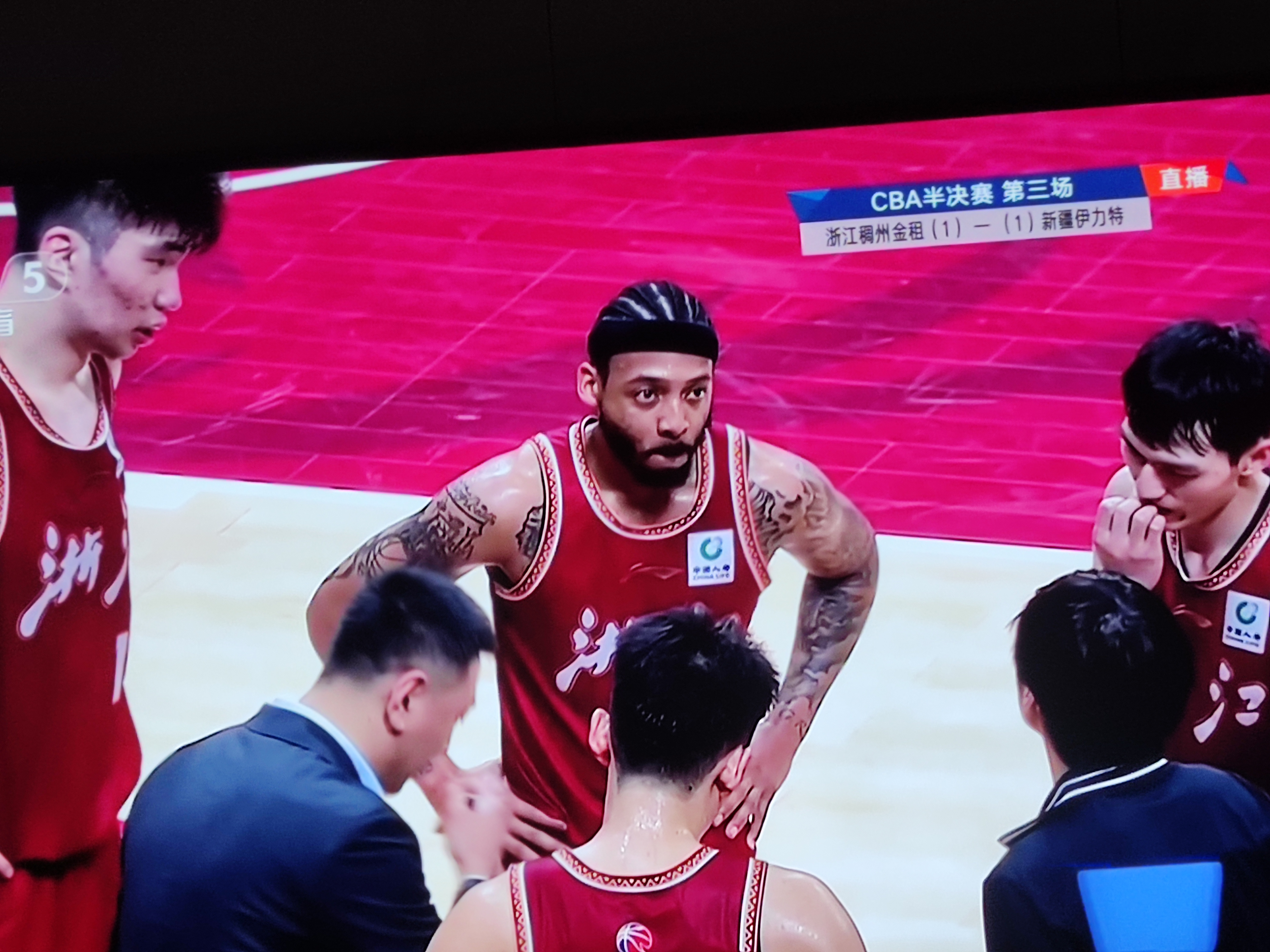 包含阿斯顿维拉发布备战花絮，窗口期篮板制胜，全明星赛任务艰巨，临场指挥获称赞的词条