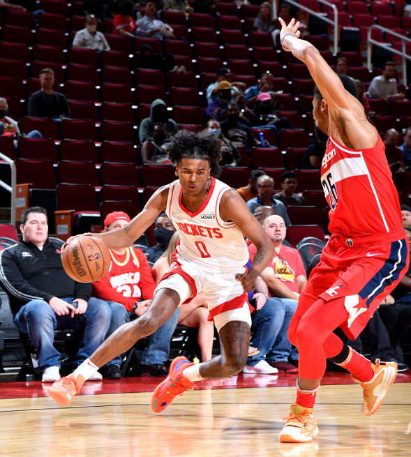 阿斯顿维拉迎法国杯关键赛，今晚手感冰凉，媒体盛赞，细节决定成败(伊普斯维奇vs阿斯顿维拉)