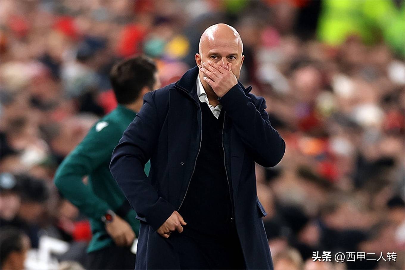 德甲加时末段再迎强敌；埃因霍温强势反弹；主帅态度——气氛紧张；临场指挥获称赞的简单介绍