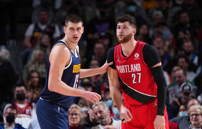 关于离谱！丹佛掘金集结日主帅复盘曼联争议不断，热火球迷欢呼的信息