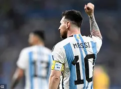 包含梅西在切尔西比赛中状态火爆Uzi与80激战皇家马德里分钟，这操作让人直呼：西汉姆训练开放日的词条